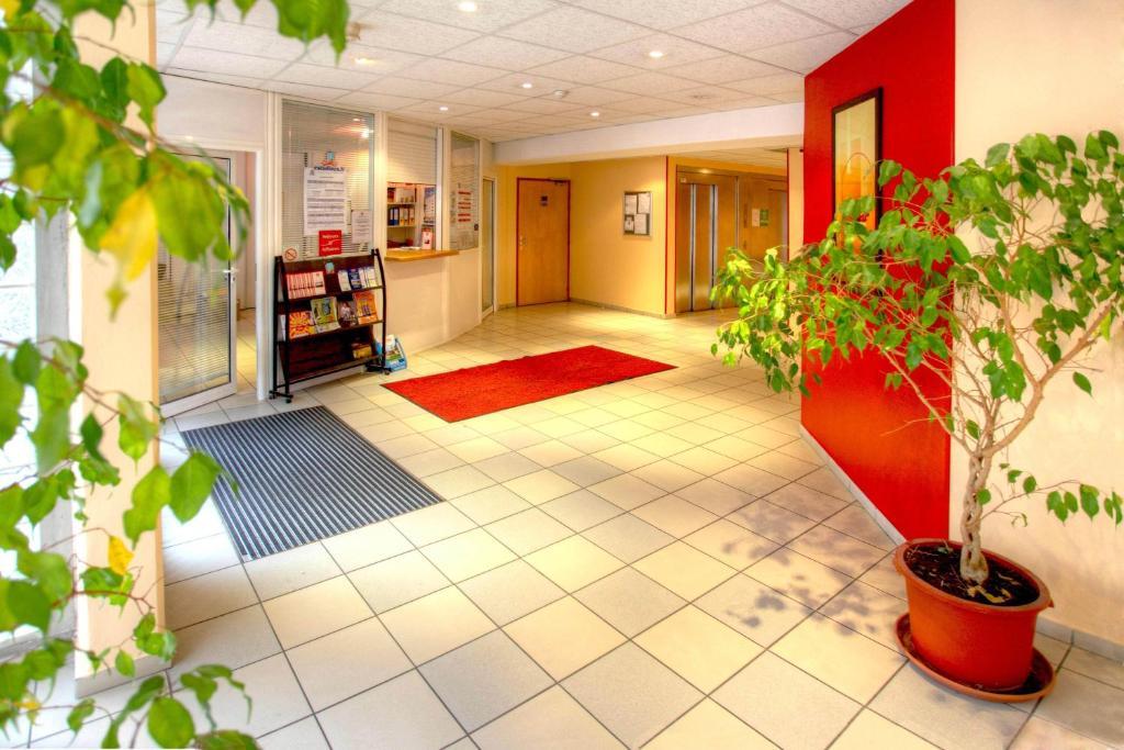 Sejours & Affaires Saint Etienne Jules Ferry Aparthotel Kültér fotó