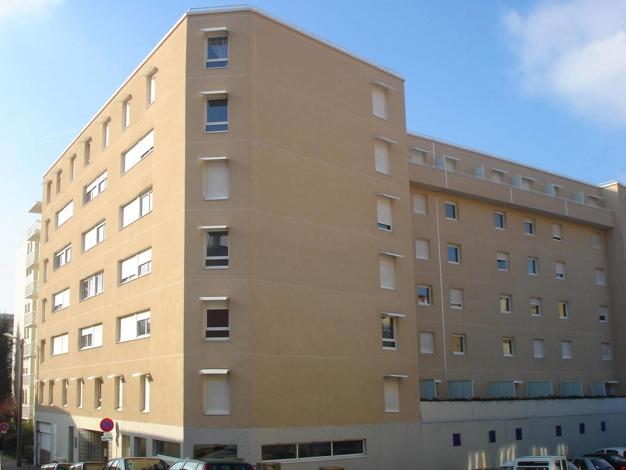 Sejours & Affaires Saint Etienne Jules Ferry Aparthotel Kültér fotó